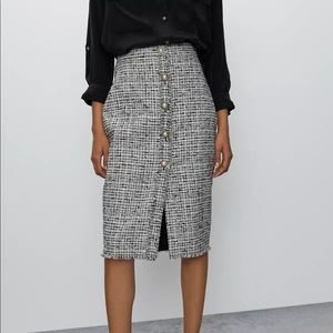 NWT Aritzia Babaton Times Tweed Skirt black/white
